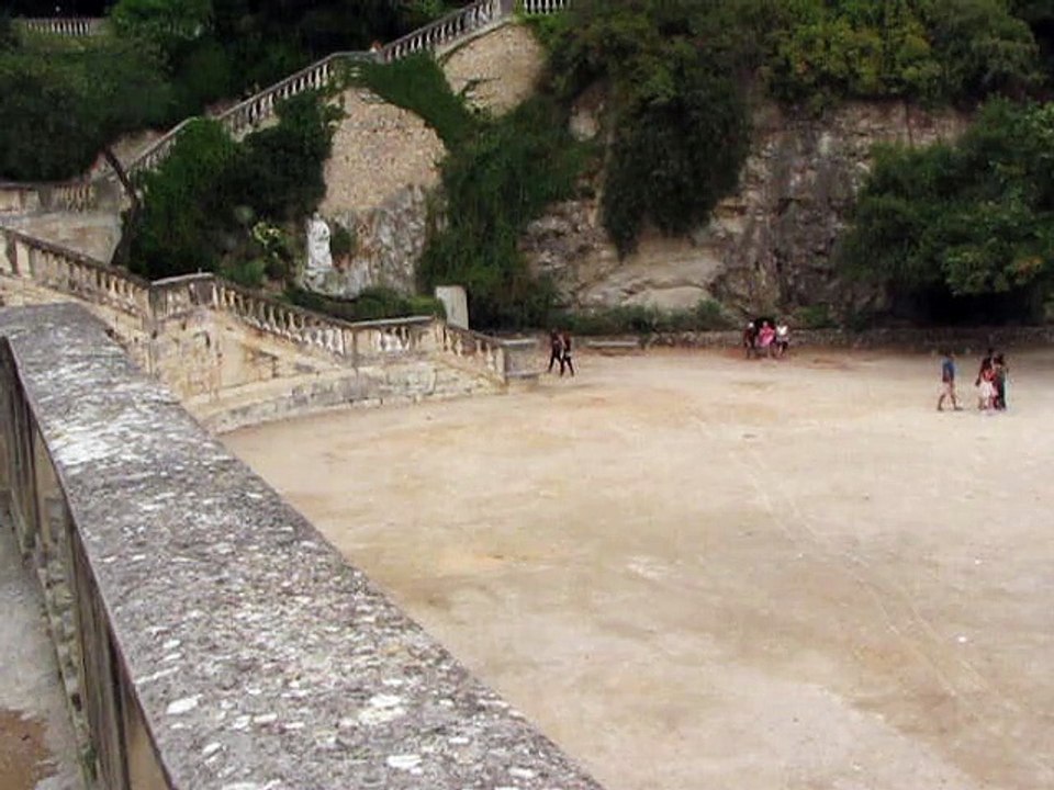 Nimes-Jardin de la Fontaine (2)