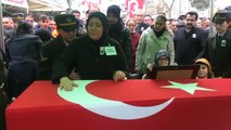 Çığ Düşmesi Sonucu Şehit Olan Astsubay Çavuş Hilmi Öz'ün Cenazesi Toprağa Verildi (1)