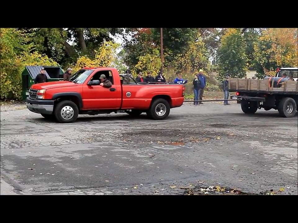 Semi vs Dually Tug O War Daisy Dukes Truck Show