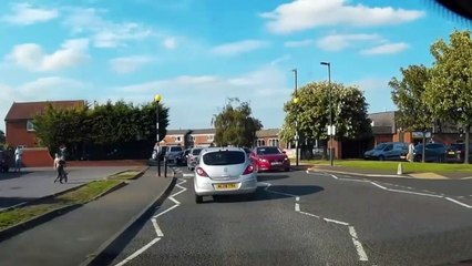 IDIOT VAUXHALL DRIVERS, EPIC OPEL DRIVING FAILS