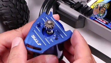 #13 Traxxas Slash 4X4 - Yeah Racing Aluminum Motor Heatsink & Twin Fan Ins