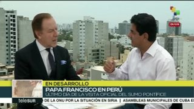 teleSUR Noticias: Perú: Sumo Pontífice reza en Plaza de Armas - Lima