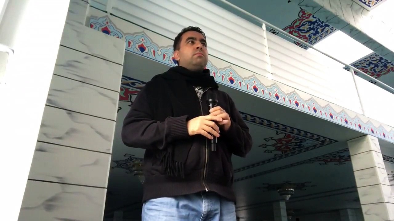 Islamic call to Prayer. Adhaan Madeenah maghrib. Sheikh Abdulaziz Bukhari. Sheikh Essam Bukhari. Sheikh Sureyhi. Azan Madinah. Medine makamı ezan. Hafız Metin Demirtaş. Mescidi Nebevi, Medine-i Münevvere.اذان مدني. Medine ezani dinle. Medine ezani indir