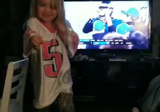 Delighted Pennsylvania Girl Breaks into a Dance After Eagles Win