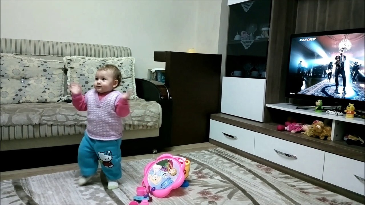 İskender Paydaş Feat. Tarkan - Hop De (Official - HD)