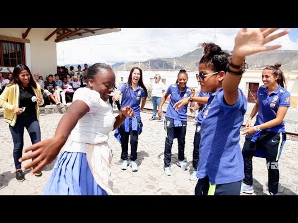 Seleção Feminina Sub-20: em dia de folga, meninas conhecem cultura equatoriana