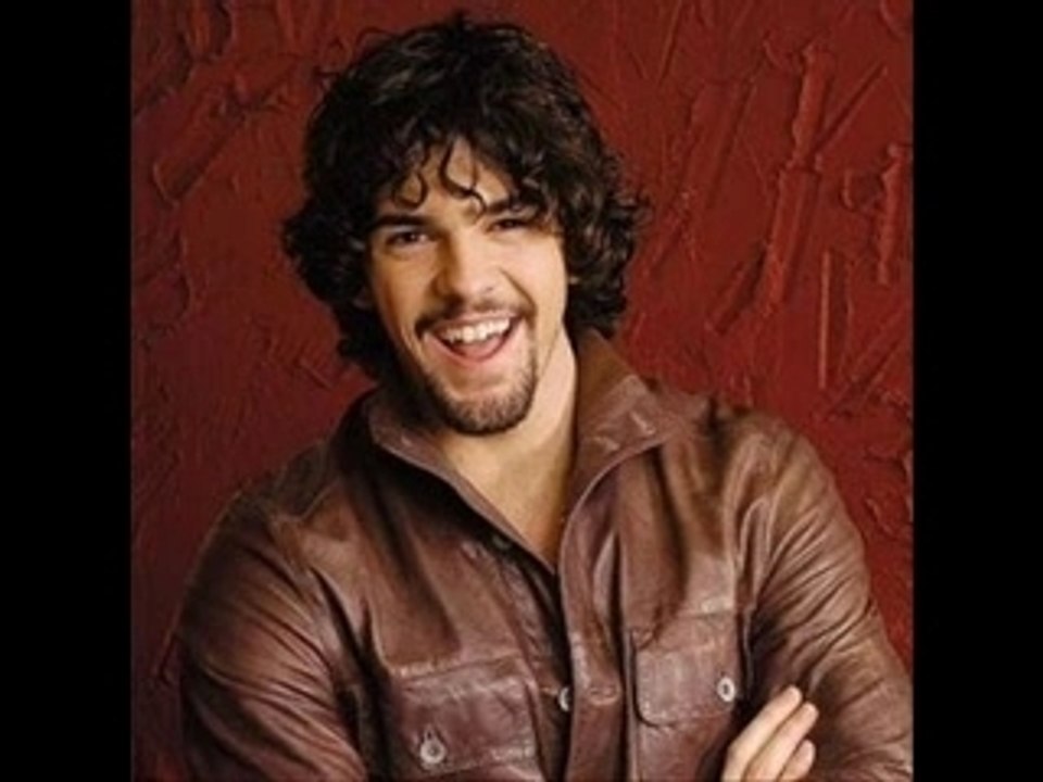 8 beau goss de different serie tv