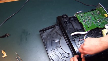 Sony 5 Disc CD Changer Repair - Stuck Drawer, belt replacement, dissasemble