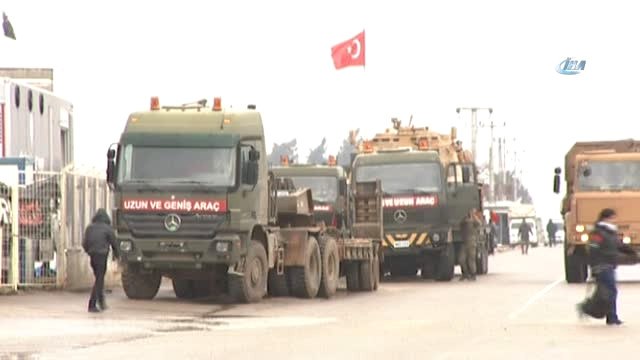 Askeri Araçlar Öncüpınar Sınır Kapısı'ndan Geçti