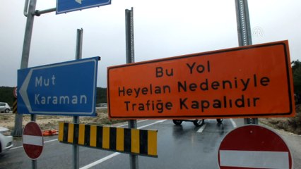 Mersin'de karayolunda heyelan