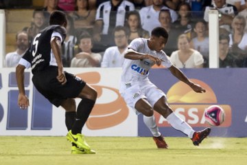 Veja os melhores momentos da derrota do Santos para o Bragantino na Vila