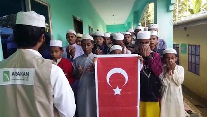 Arakanlı yetimler Mehmetçik için dua etti - İSTANBUL