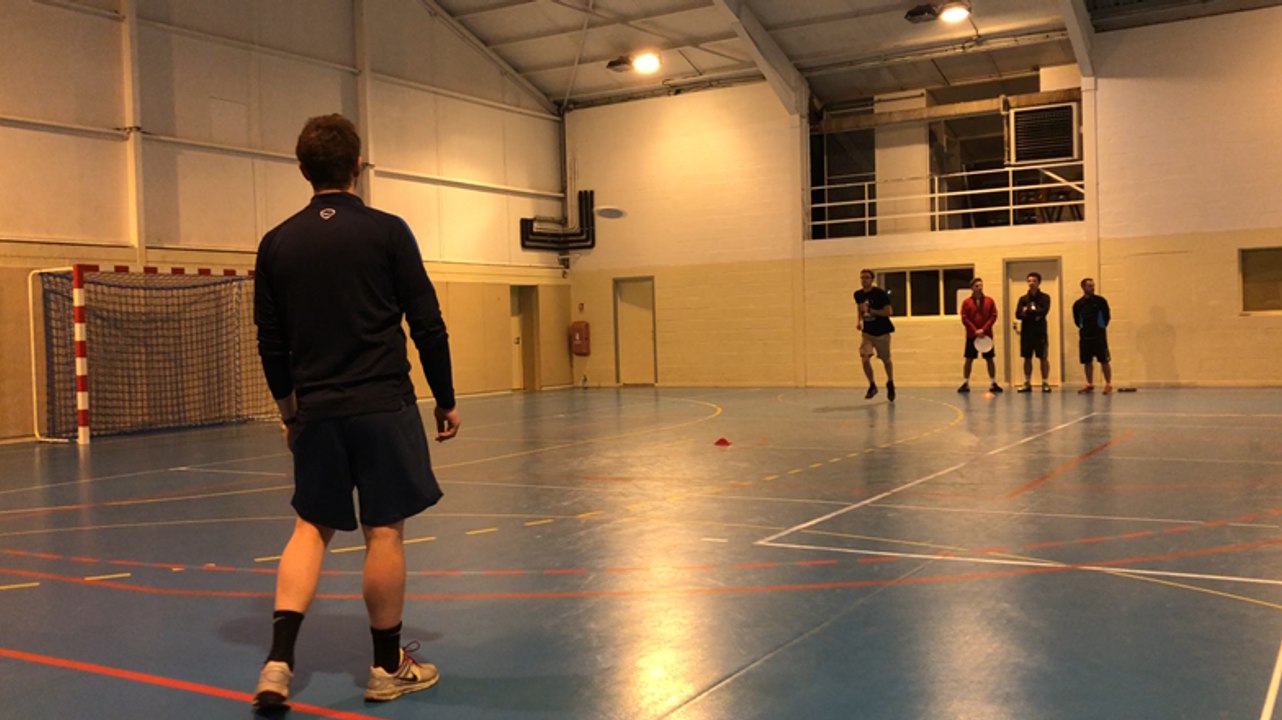 Premier entraînement d’ultimate frisbee avec le Granville flying bulots