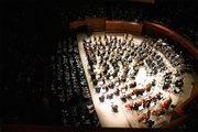 L'Orchestre national de France joue Bach, Rachmaninov et Hindemith avec la violoniste Arabella Steinbacher