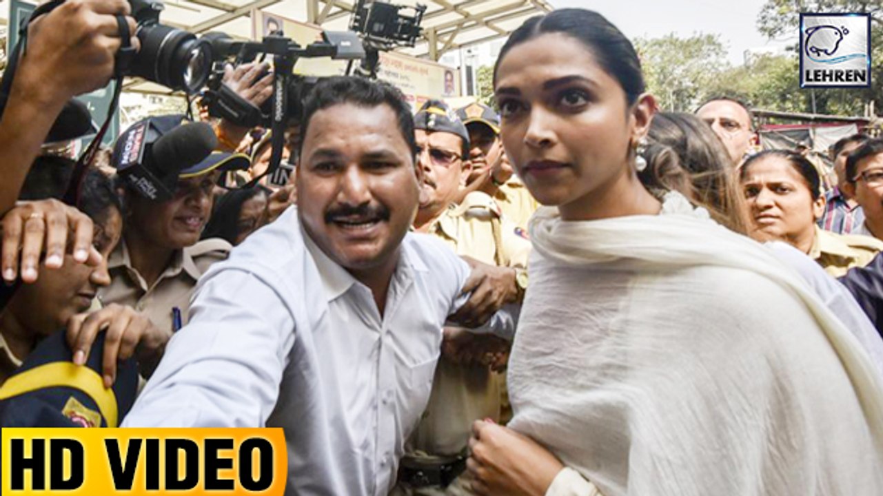 Deepika Padukone Visits Siddhivinayak Temple For Safe PADMAAVAT Release