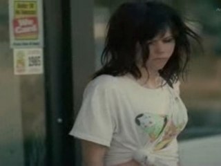 Avril Lavigne Nobody's Home Clip