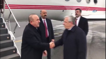 - Bakan Çavuşoğlu, Fransa'da