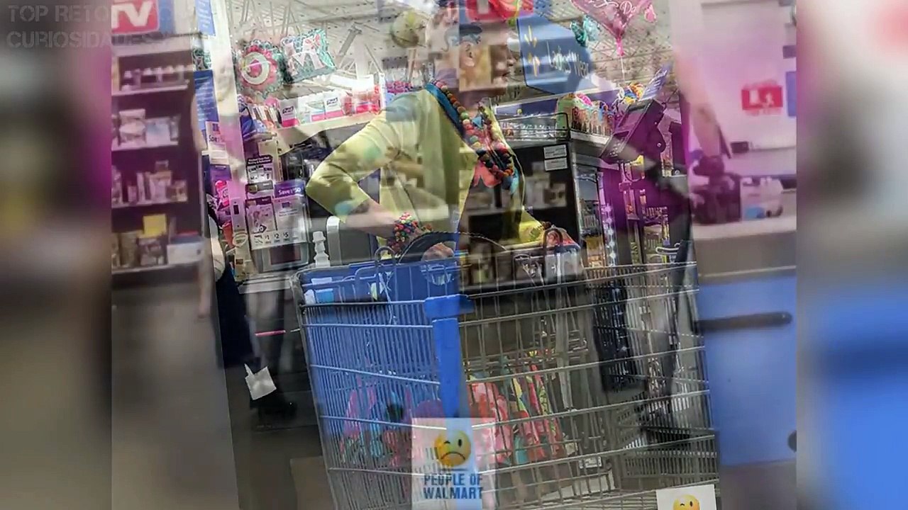 Imágenes tomadas en Walmart tan surrealistas que sino las hubieran captado quizás no las creerías