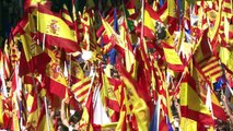 Masiva marcha en Barcelona contra independencia de Cataluña