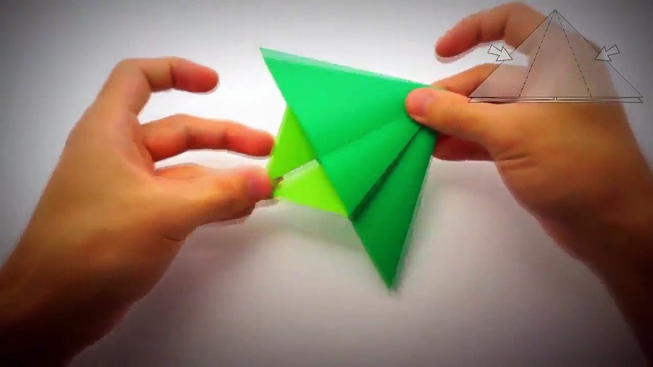 how to make christmas tree with paper easy