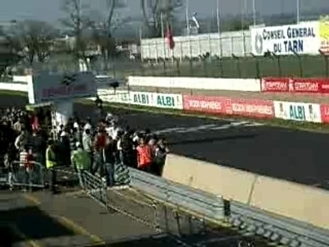 RSS3 run carl contre scoot a jordan en pro race.