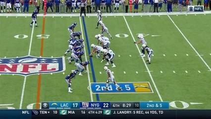 Melvin Gordon rushes for 16 yards on a cut back