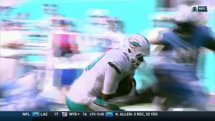 Julius Thomas bulldozes Adoree Jackson to pick up first down