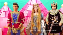 Cuento infantil La princesa y el guisante con muñecas Barbie y otros juguetes para niñas y niños