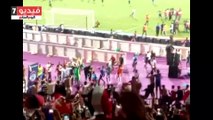 بعد التأهل لكأس العالم.. الحضرى يرقص للجماهير