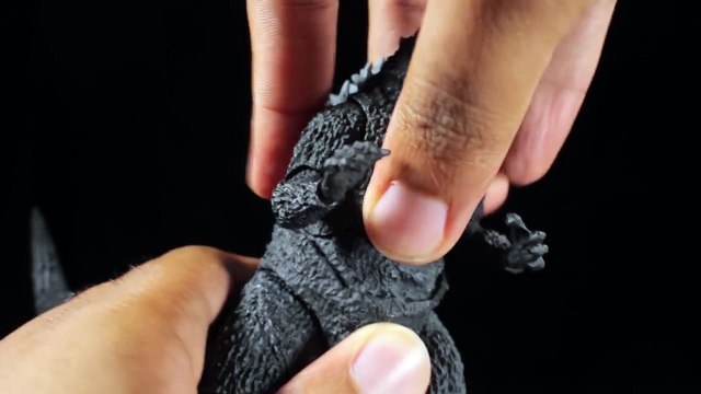 S.H.MonsterArts Godzilla 1954 (ゴジラ 1954) Review