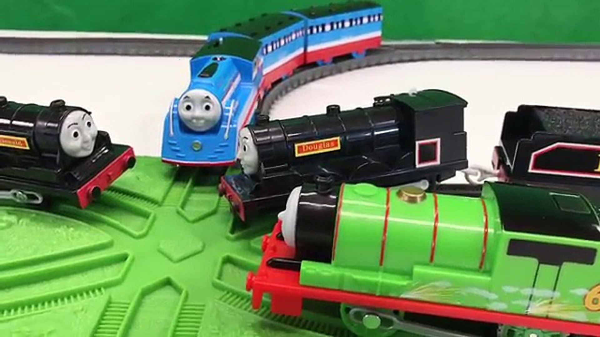 thomas and friends trackmaster donald and douglas