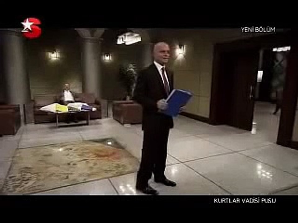 deli hüsnü şeytanla kafa buluyor :) :) :)