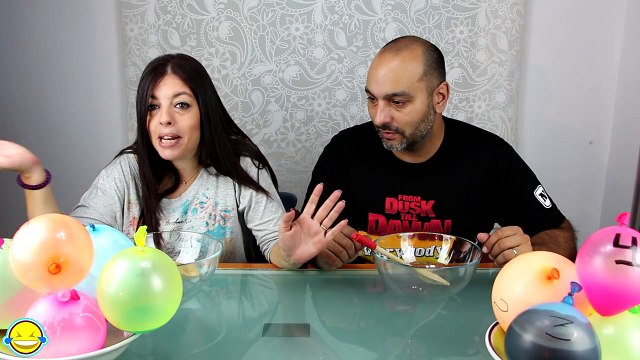 MAKING SLIME WITH GIANT BALLOONS! GUMMY Slime vs CHOCOLATE Slime!Tutorial SLIME gigante con globos