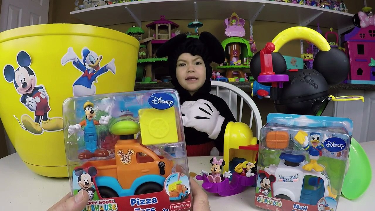 HUGE MICKEY MOUSE WORLDS BIGGEST SURPRISE EGG Minnie Mouse Disney Surprise Eggs Kids Toys Review