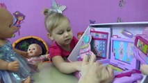 Лечим девочку Беби Борн детский набор Доктора для кукол Baby Born doctor set toy