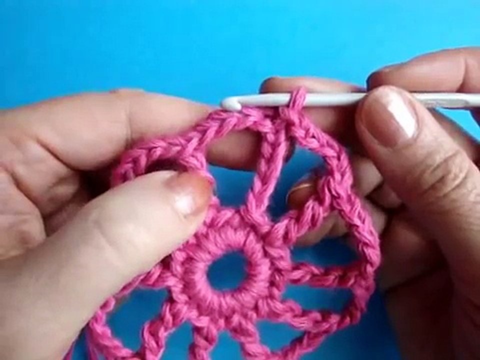 Спиральный цветок Вязание крючком Урок 22 Spiral crochet flower