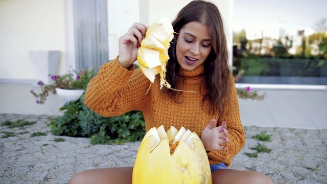 ABÓBORA E FALA | Sair à noite | Videoclip | 2017