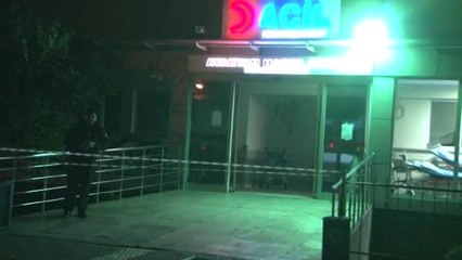 İstanbul'da Hasta Yakını, Hastanede Tartıştığı Görevliyi Önce Bıçakladı, Sonra Silahla Vurdu