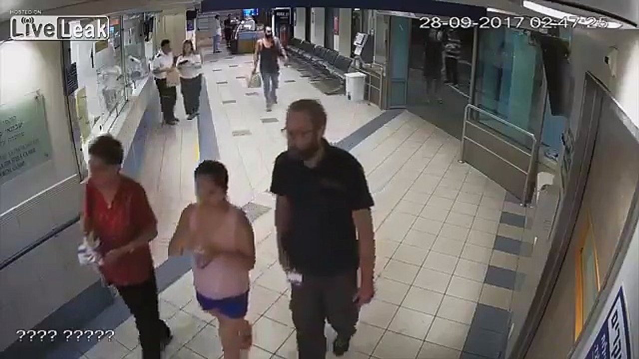 Israeli Hospital security guards attacked by criminals