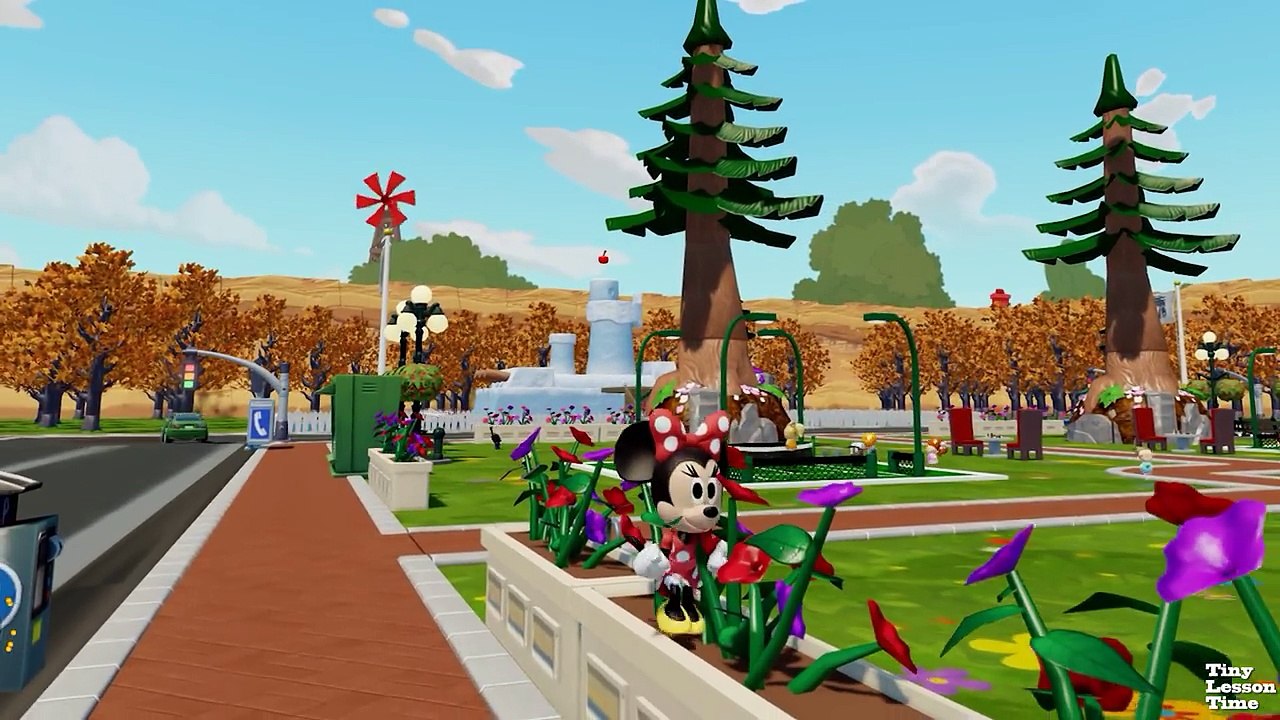 Minnie Mouse in Toy Play Room with Large Sport Balls and Huge Toys - Kids Songs and Rhymes