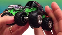 3 MONSTER JAM Travel Treads Haulers Grave Digger Monster Mutt El Toro Loco