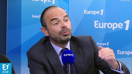 Fonctionnaires : "je ne les déconsidère d'aucune façon"