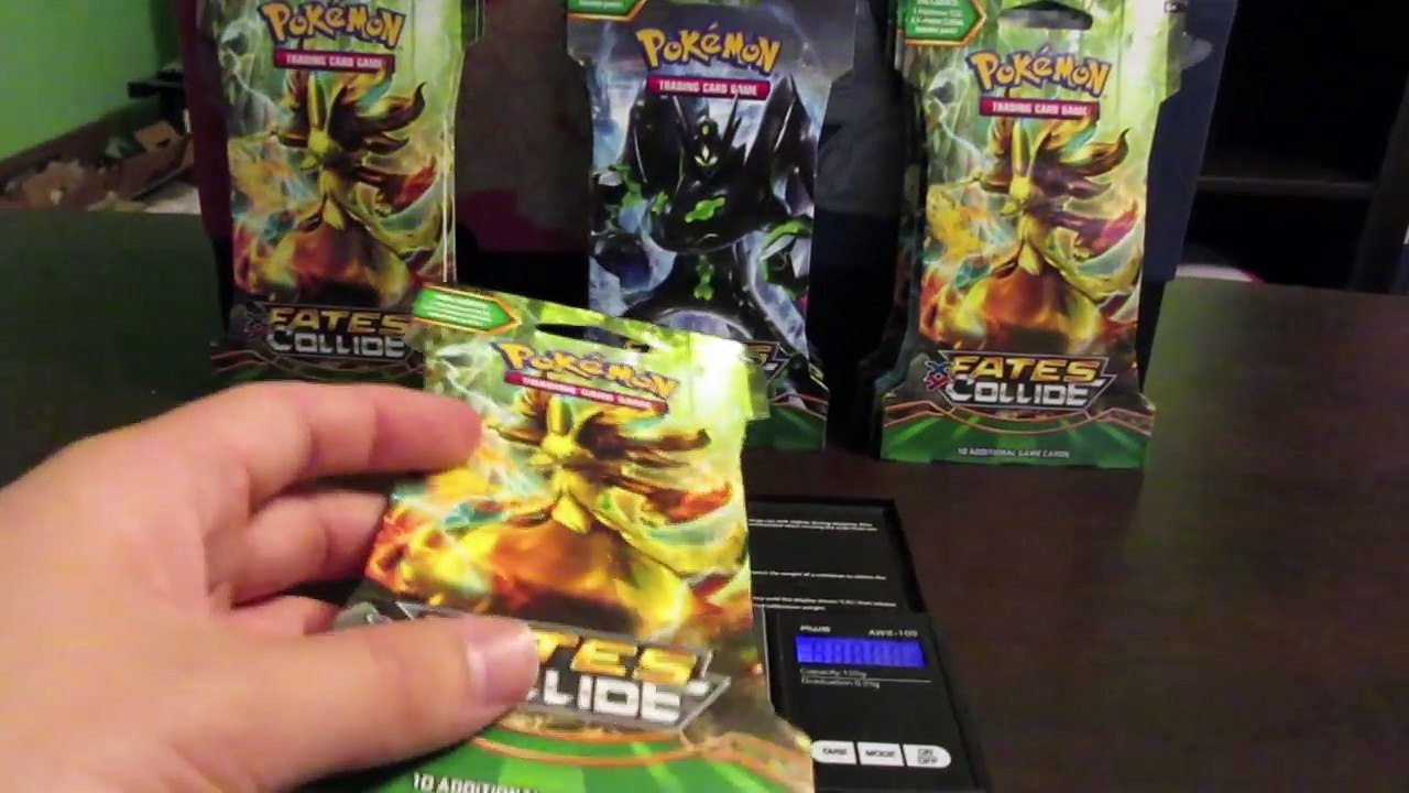 Opening 10 Weighed Pokemon Fates Collide Booster Packs - Great Pulls!!
