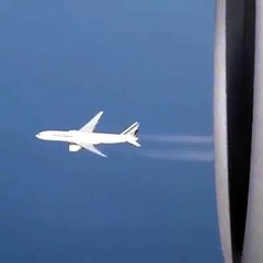 Two B777 get closer - American Airlines B777  & Air France B777