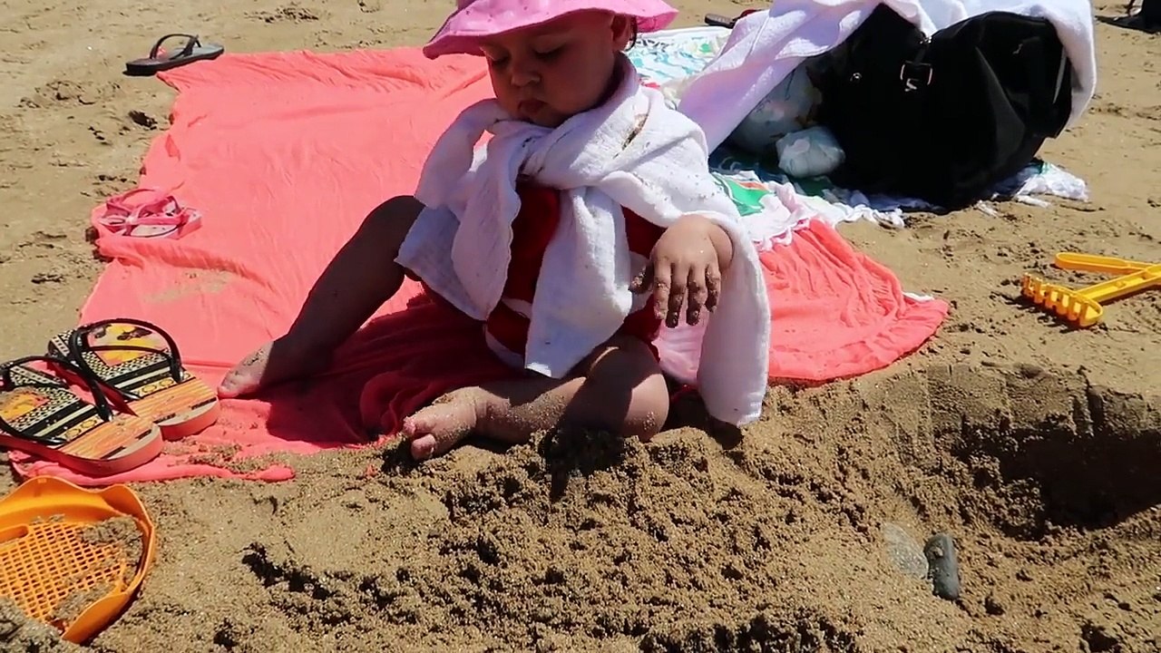 PRAIA, PISCINA, PARIS, BAGUNÇA E DIVERSAO! | RÊ ANDRADE