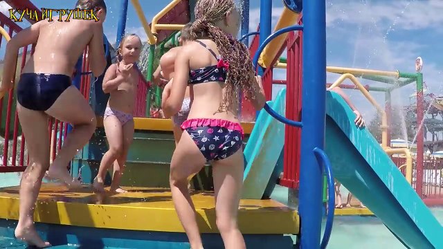 Мелаша и Беби Бон Тёма в аквапарке!