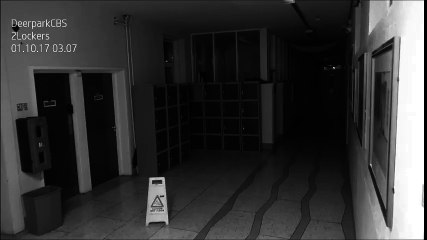 Un fantôme filmé dans les couloirs d'une école irlandaise