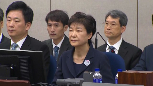 이르면 내일 박근혜 구속 연장 여부 결정 / YTN