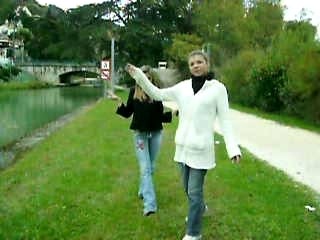 JoJow qui fait le piquet xD