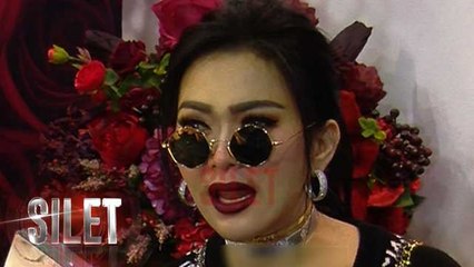 Terseret Makin Dalam, Syahrini Bantah Terima Uang 1M dari First Travel - Silet 09 Oktober 2017